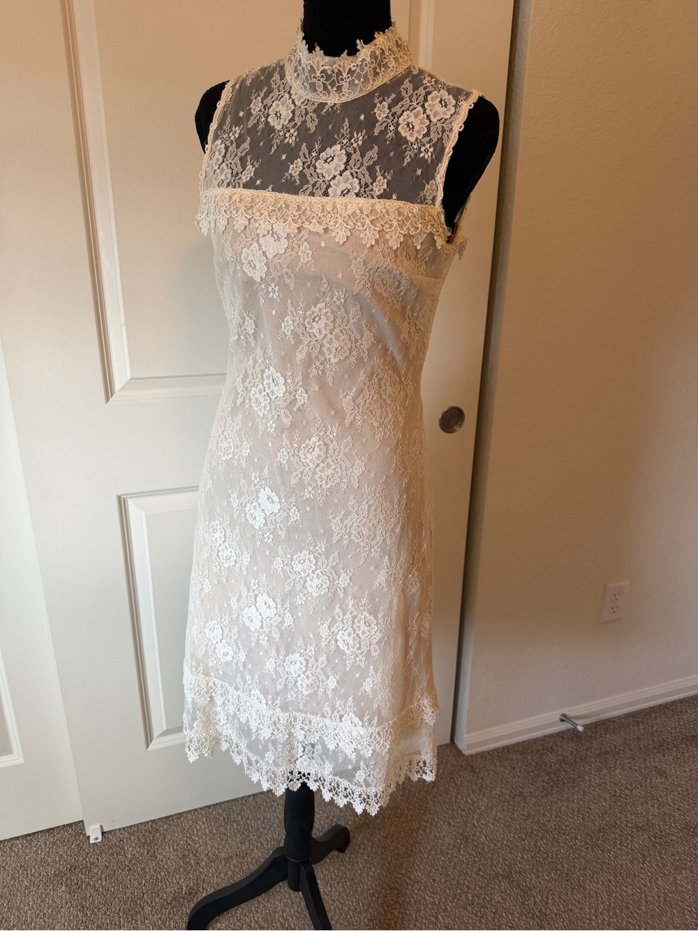 Jessica McClintock Cream Lace Mini Dress